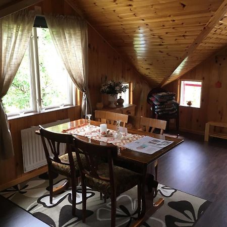 Gaestvaning I Hajstorp Toreboda Exterior photo