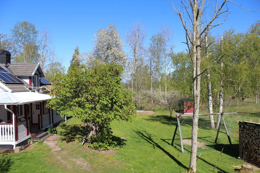 Gaestvaning I Hajstorp Toreboda Exterior photo