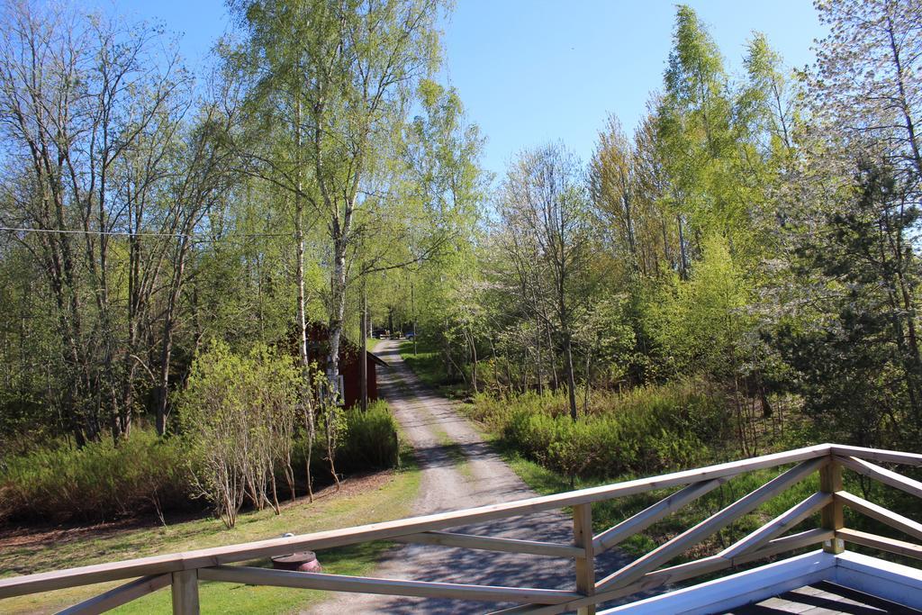 Gaestvaning I Hajstorp Toreboda Exterior photo
