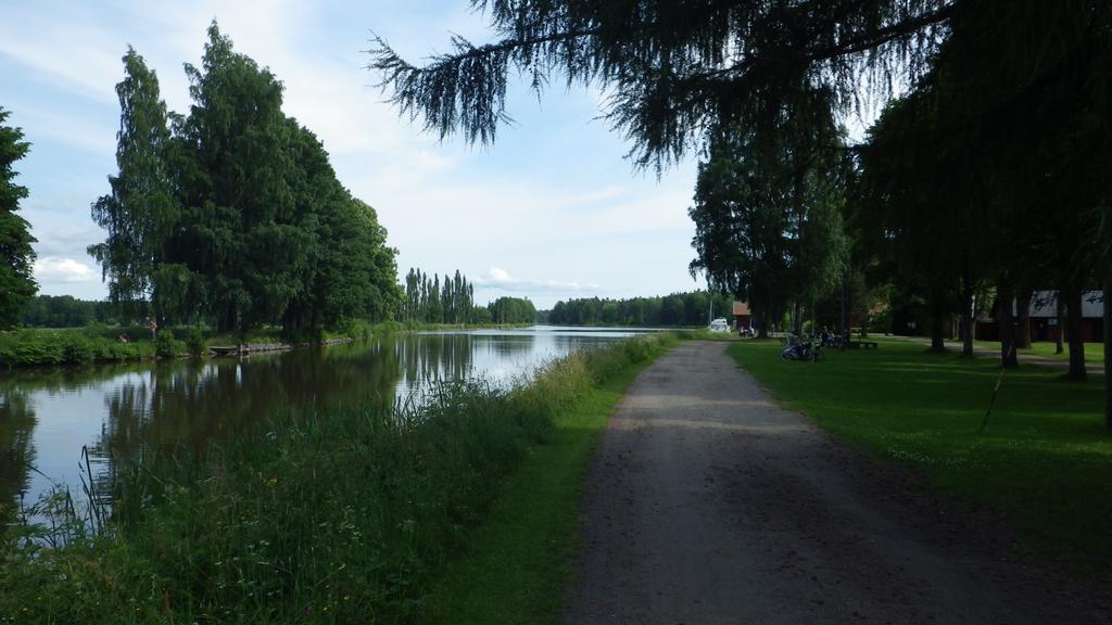 Gaestvaning I Hajstorp Toreboda Exterior photo