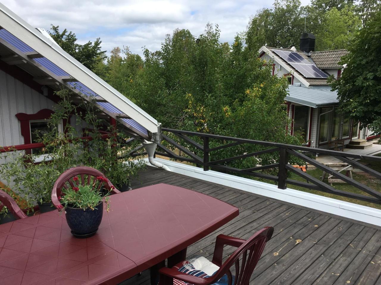 Gaestvaning I Hajstorp Toreboda Exterior photo